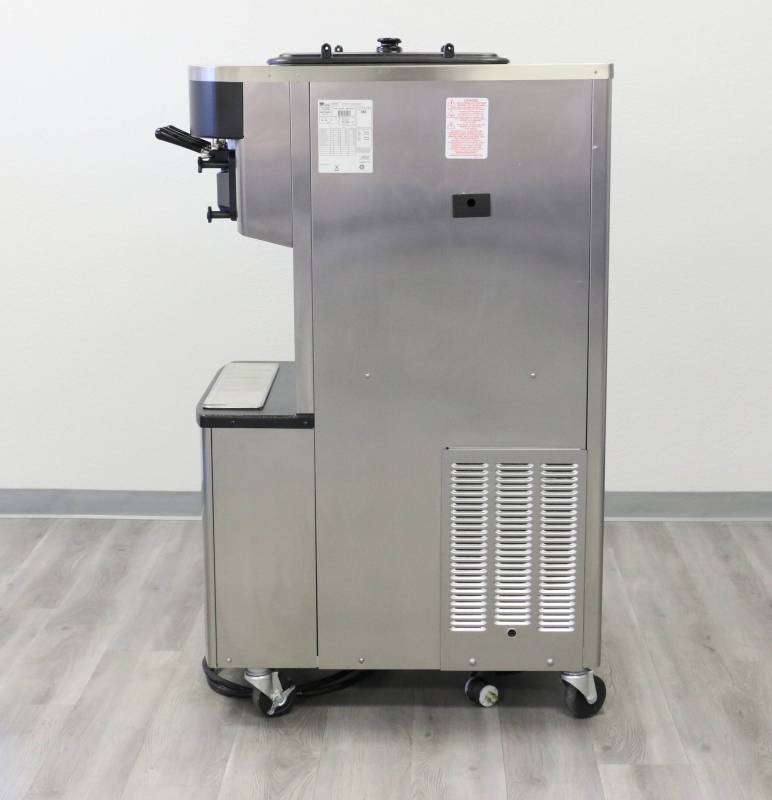 2017 Taylor C712 | Pressurized Soft Serve Machine | 3 Phase, Air Cooled