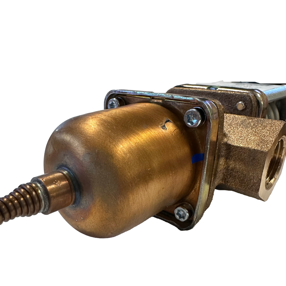 
                  
                    046686 Válvula reguladora de agua 3/8" Para uso en la mayoría de las máquinas refrigeradas por agua Taylor.
                  
                